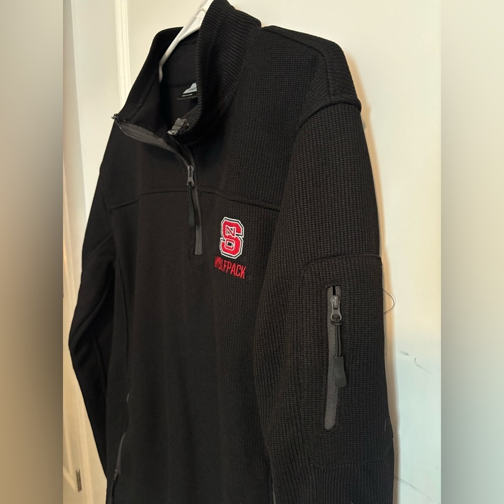 Colosseum | Black Half-Zip Pullover | NC STATE - Picture 5 of 8